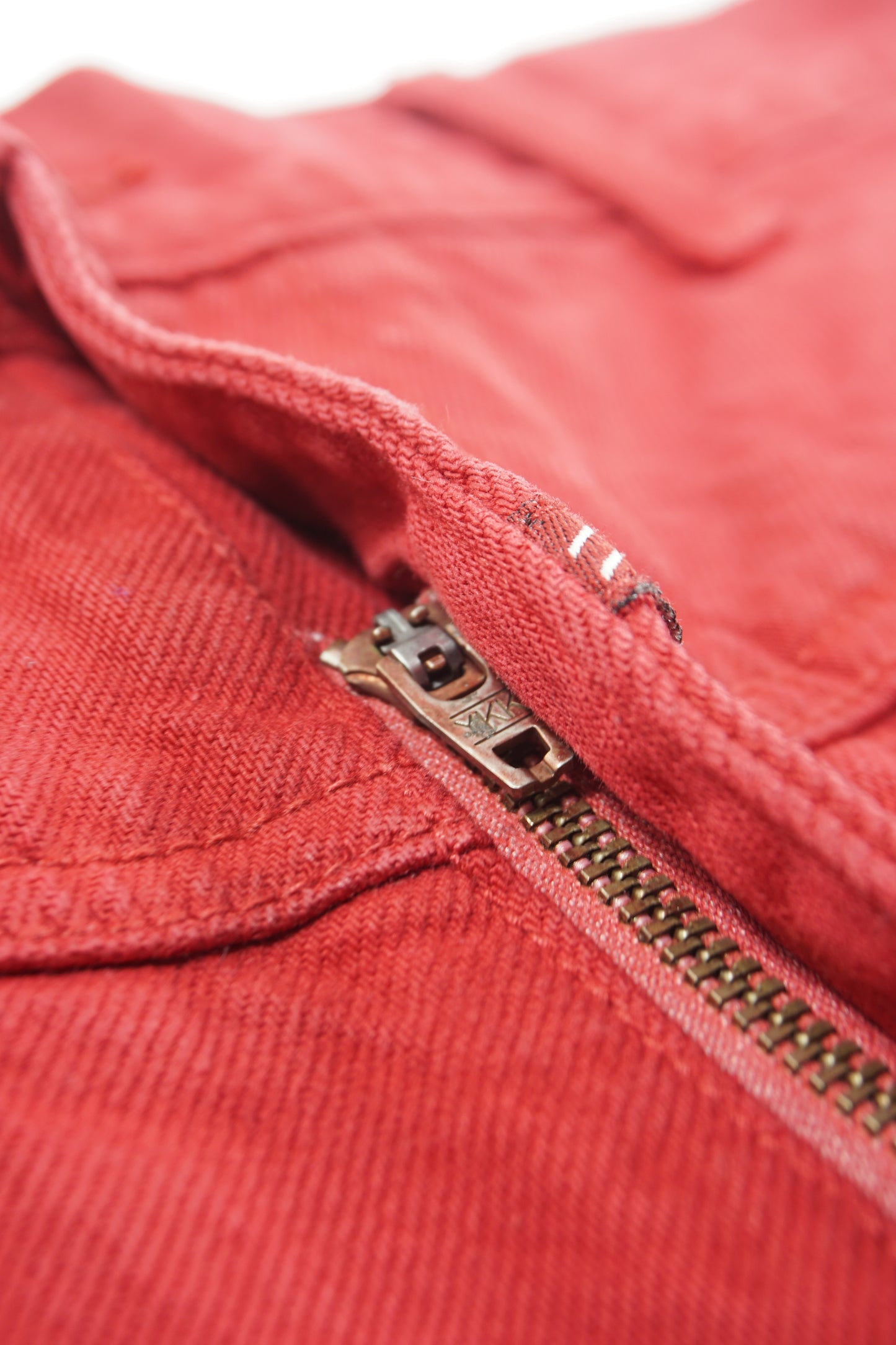 Marithé + François Girbaud Work Chino – Deep Red Garment Dye