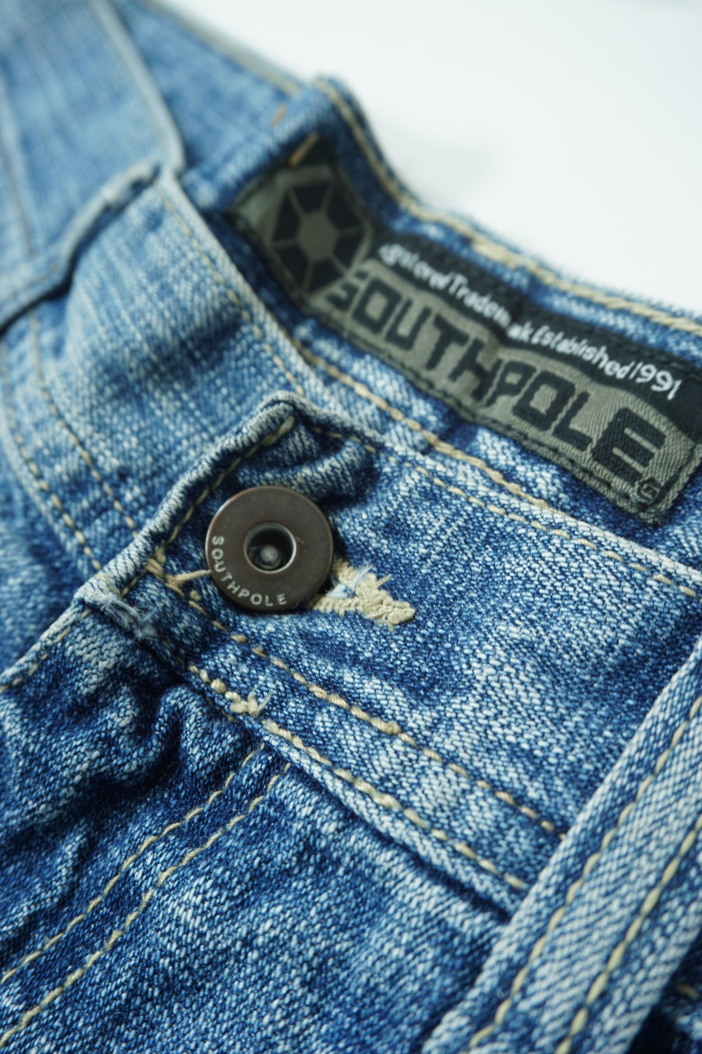 Southpole “3180” Baggy Denim – Light Wash Y2K Style